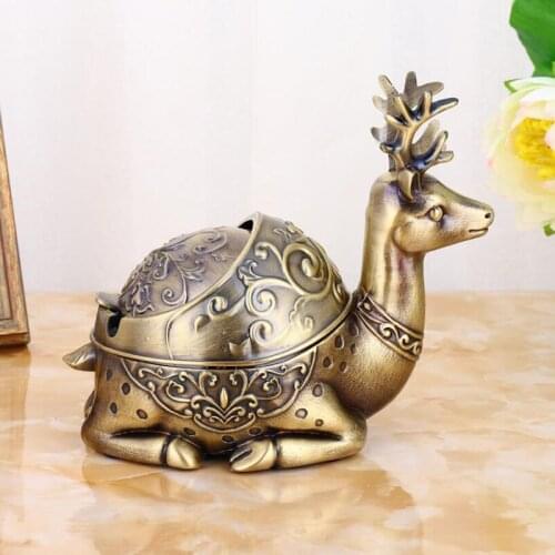 Metal Elk Ashtray Creative Personality Ashtray Holder Cigarette Smoking Accessories Ash Tray Office Ornaments Home Decor