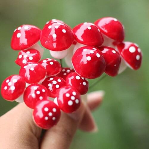 NEW Hot Sale 20Pcs 2cm Artificial Mini Mushroom Miniatures Fairy Garden Moss Terrarium Resin Crafts Decorations Stakes Craft
