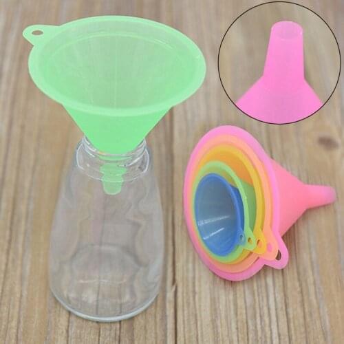 5cs/set Colorful Plastic Funnel 5 Sizes Household Liquid Oil Funnel Dispensing Oil Liquid Hopper Funnel Kitchen Accessories