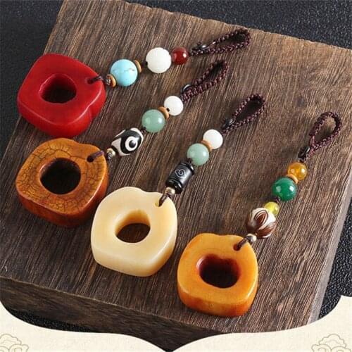 New High Quality Hand Weaving Round Keychain Fashion Pendant Camel Bone Shape Jewelry Key Chain Ring For Men Women Souvenir