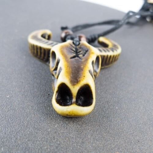 Cool Cow Skull Bone Art Imitation Yak Bone Material Necklace Pendant Vintage Mens Necklaces #GZ114