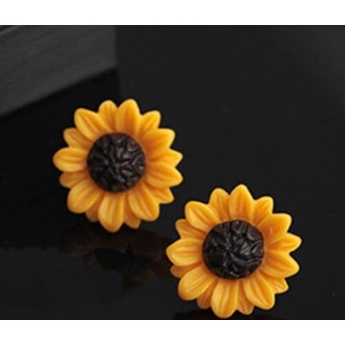 Women Creative Fashion Sunflower Flower Studs Earrings for Friends Gifts Party Jewelry Accessories