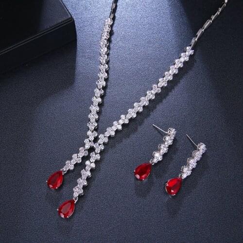 Bettyue New Fashion Trend Unsymmetrical Design Noble Jewelry Sets Zirconia Long Earring And Neclace For Women Dazzling Gift