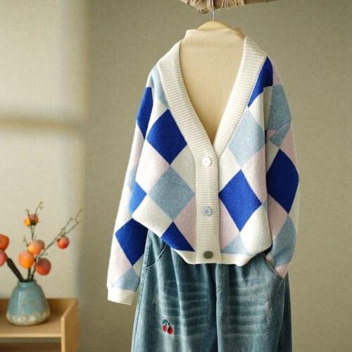 2021 new fashion casual knitted jacket women autumn and winter girls wear long-sleeved v-neck color-blocking sweater