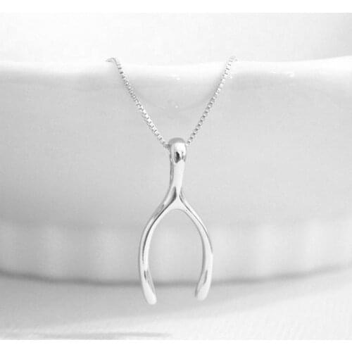 Huitan Unbreakable Wishbone Necklaces for Women Turkeys Sternum Shaped Statement Female Necklace Party Jewelry Couple Love Gift