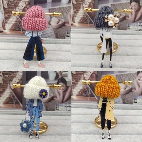 New Fashion Model Badges Cute Brooches For Woman Fancy Brooch Pins On Backpack Icon Girl Gifts T-Shirt Clothing Decoration Gifts