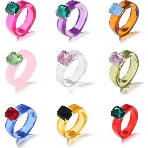 2021 Trend Colorful Womens Resin Mood Ring Vintage Simple Acrylic Rings With Rhinestone Geometric Hip Hop Plastic Rings Jewelry