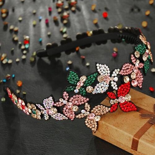 Retro Simplicity Butterfly Head Wear Luxury Headband for Women Rhinestone Non-slip Border Girl Hairpin Fancy Hair Accessories
