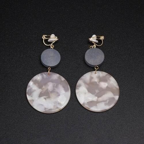 Shell Clip On Earrings Designer Circel Dangle Non Pierced Deco Clip Earings For Women Wodden Accessories Earrings Boho Jewelry