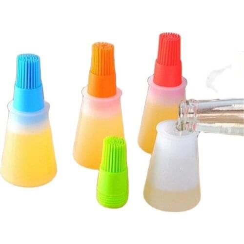 1Pcs Portable Silicone Oil Bottle with Brush High Temperature Baking Brush Grill Oil Brushes Kitchen Baking Dining BBQ Tool
