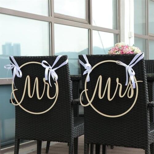 2pcs Mr Mrs Wedding Wood Chair Sign Mr Mrs Sign Hollow Round Chair Flag Wedding Party Decoration Decor Sign