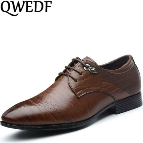 QWEDF 2018 New mens business dress leather shoes Fashion Men Wedding Dress Shoes pointed toe Mens banquet brogue shoes BB-016