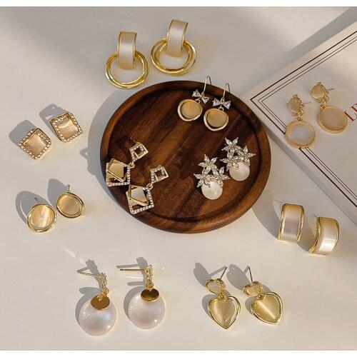 2021 Trend Vintage Dangle Earrings Pearl Opal Bohemian Stud Earrings For Girls Womens Geometric Gold Metal Jewelry Party Gifts