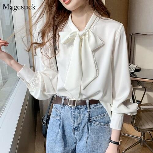 New Autumn Loose Korean Ladies Tops Satin Chiffon Blouse Women Blue Long Sleeve White Shirt with Bow V-Neck Elegant Blouse 10691