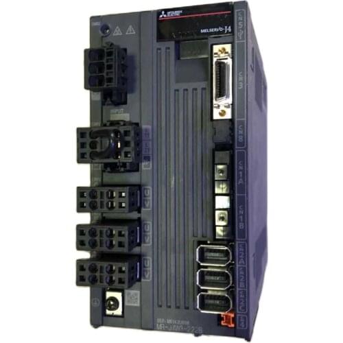 Mitsubishi Melservo-J4 MR-J4W3-222B Ac Servo Driver / Drive / Amplifier 200Wx3 3AC/200-240V
