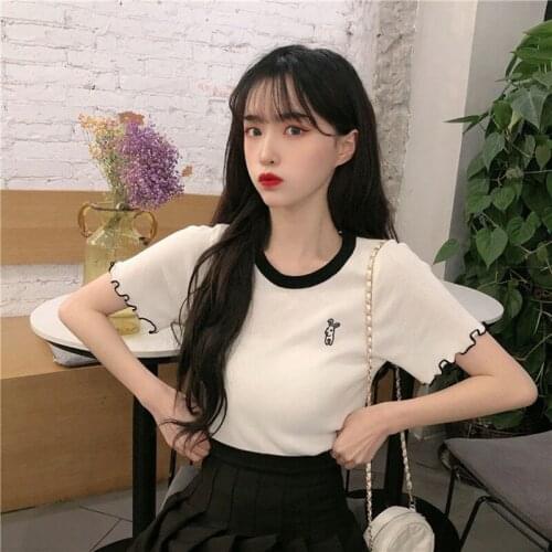 Cute puppy T-shirt sweet embroidered round collar short sleeve knitted short section slimming body slimming sweater