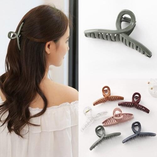 Korea 2020 Retro Female Headdress Back of the Head Clip Hairpin Catch Hair Gripper Bath