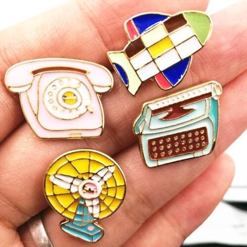 Timlee X186 Free shipping Cute Telephone Roket Metal Brooch Pins,Chic Fashion Jewelry Wholesale