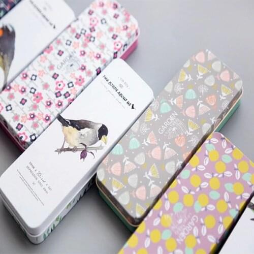 1pcs Creative Stationery Retro Art Metal Box Student Pencil Box Tinplate Simple Stationery Men and women Pencil