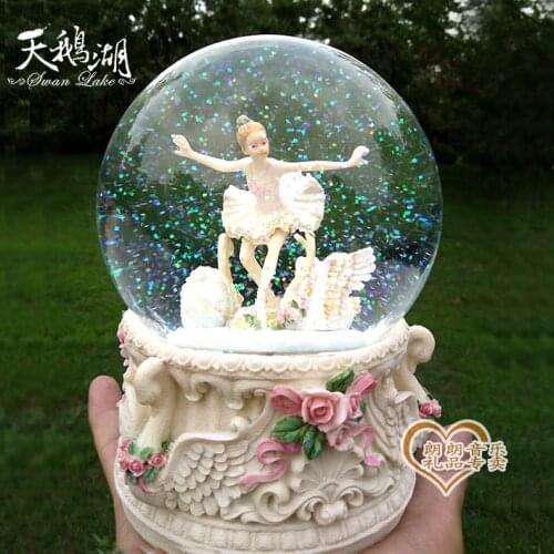 The swan lake ballet girls dance music box music box christmas snowflake crystal ball Girls Birthday gifts for children