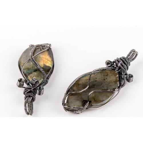Natural stone hand-wound flashing stone / Labradorite woven pendant for jewelry making DIY necklace bracelet accessories