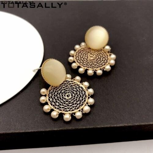 TOTASALLY New Women Statement Earrings Bohemian Simulated Pearl Cocktail Party Earrings Cat Eye Anti-allergy Earrings dropship