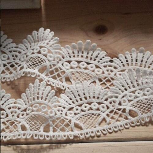 Wholesale lot 10 yards lace trim embroidery ribbon DIY sewing doll dress 5.5cm wide -ZQ