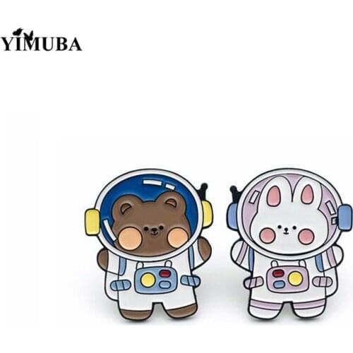 Cute Astronaut Bear Buuy Animal Lapel Pin Badges Creative Cartoon Brooches for Kids Clothes Backpack Enamel Pin Universe Jewelry
