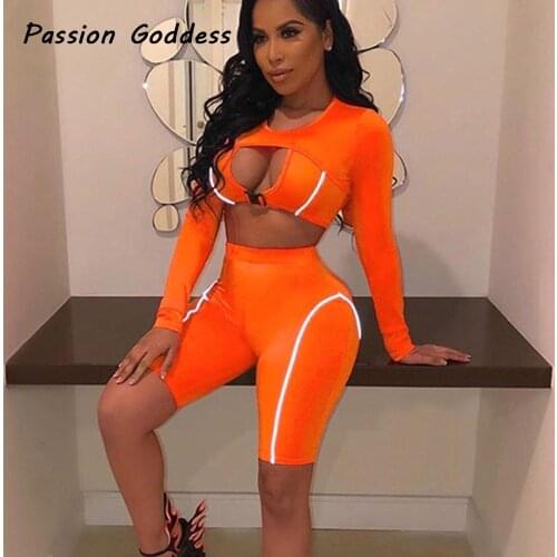 Womens 2 Piece Stitching Reflective Sets Outfits Hollow Out Buckle Cropped Tops Mid Length Bike Shorts Five Leggings Fitness
