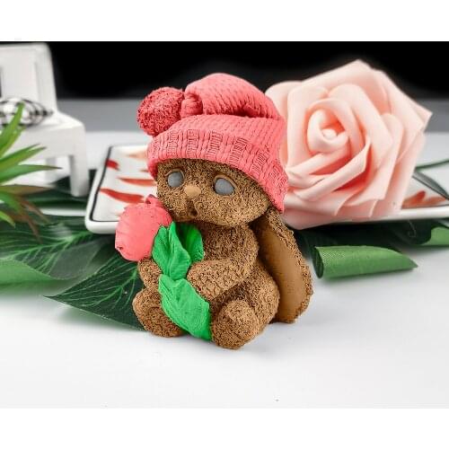 DW0241 PRZY Woolen Hat Rabbit Hug Flowers Mold Silicone Bunny Mold Soap Molds Lop-eared Rabbit Candle Moulds Clay Resin Moulds