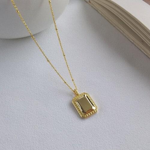 18K GOLD 100% Authentic 925 Sterling silver Gold Rectangle Glossy Geometric Necklace Beads Chain Pendant jEWELRY TLX653