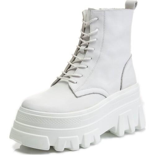 SnYv Victinary Women's Boots