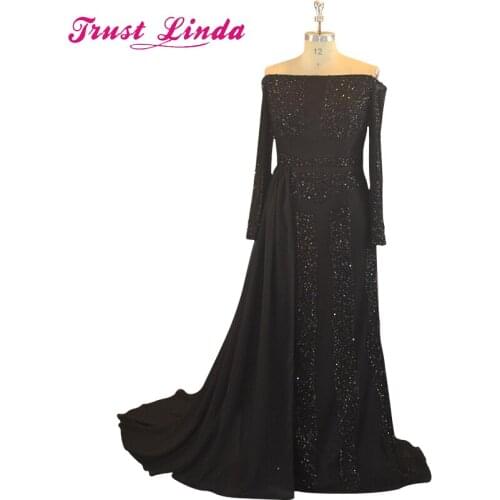 Elegant Black Sheath Mother Dresses with Boat Neckline Beading Long Sleeves Floor Length Prom Party Dresses Evening Gowns