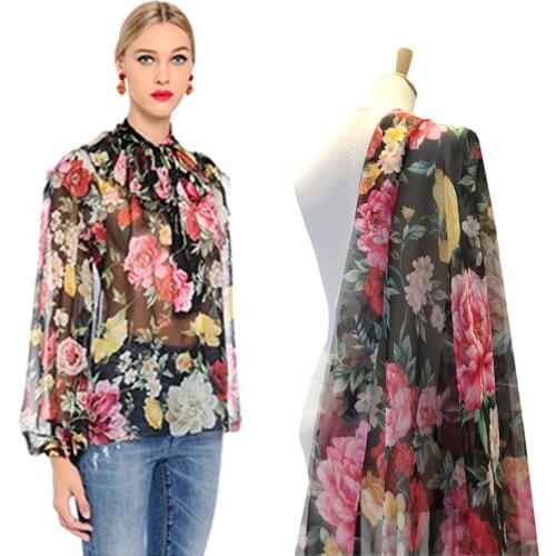 European and American Famous Celebrity Style Chiffon Flowers Print Digital Printing Fashion Fabric Spot Supply