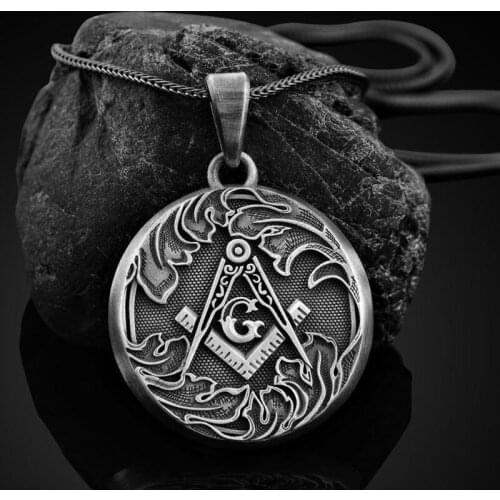 Hot sale Jewelry on the neck AG Masonic round pendants necklaces for man retro Mens chain necklace pendant pin accessories