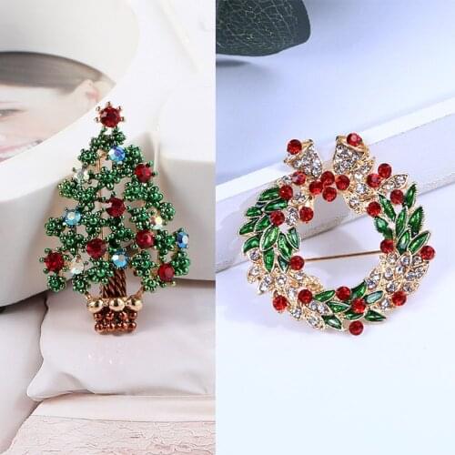 Santa Claus Brooch Romantic Brooches Wholesale Pin Badges For Women Men Clothes New Year Christmas Party Decoration Accesorios