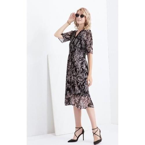 Miyake Fold Print Womens Dress Over the Knee Short-sleeved V-neck with Hanging Chain Waist Slimming Dress