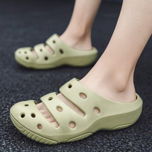 Designer Brand Sandals For Men Breathable Women Beach Shoes Fashion Garden Beach Clog Aqua Mens Shoes Trekking Wading Size 35-46