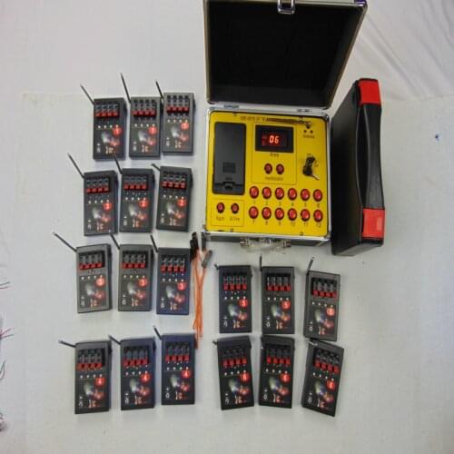 LED Commercial Light Black Fireworks Stage 2021 New Style DMX 60 Cues Christmas Electric Wire Controller Remote CE FCC Passed