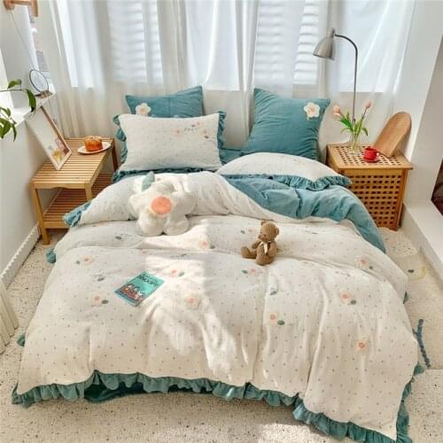 2020 Luxury Flannel Velvet Embroidery Bedding Set Warm Fleece Duvet Cover Bed Sheet Pillowcases Queen King Size 4/6/7Pcs