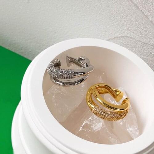 Fashion Punk Hip Hop Metallic Twist Clip On Earrings For Women Personality New Jewelry pendientes