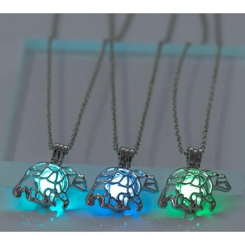 2019 Hot Sale Personality Unisex Luminous Necklace Pendant Cute Animal Shape Glowing Necklace Party Charm Jewelry Accessories