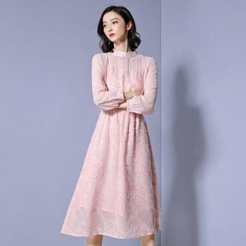 2018 Autumn New Europe Station Will Code Fashion Thin Feather Jacquard Weave Spelling Color Degree Of Tightness Waist Dress