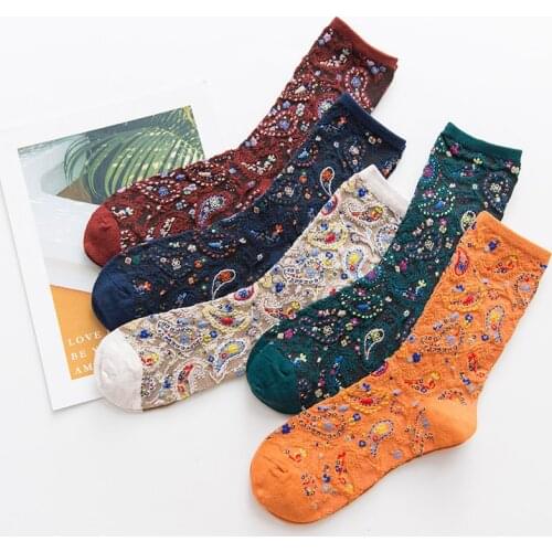 1 pair Hot sale woman socks Nation style long socks casual cotton Autumn And Winter socks Japanese Novelty Fashion Lady Socks