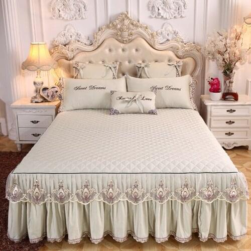 2020 new products Modal quilting Bed spread Fitted Sheet Pillowcases 2/3 pcs Solid color embroidery lace Princess bedding
