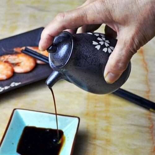 Seasoning pot sushi tableware soy sauce pot Japanese spoon Japanese and Korean tableware cherry pot