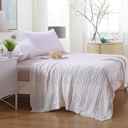 New Soft Blankets for Beds Bedspread Bedding Knitting Heart Patterns Blanket Air Conditioning Comfy Sleeping Bed Bedspreads