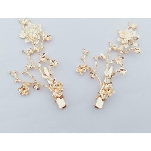 50pcs Gold Plum Blossom Flower Vintage Alloy Hair Clip Decor Wedding Bride Hairpin Ornament Fashion strass Ethnic Decoration