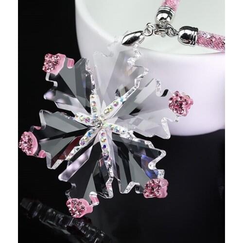 Automotive interior decoration crystal snow flashing romantic Pendant Hanging pendant rear view mirror Pendant in vehicle