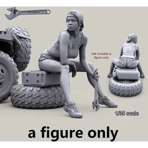 1/35 Resin Model Building Kit Figure Girl sitting